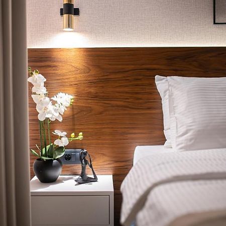 Enyana Luxury Suites 코토르 외부 사진