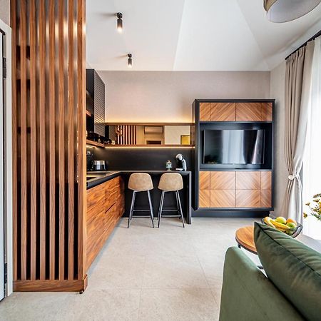 Enyana Luxury Suites 코토르 외부 사진
